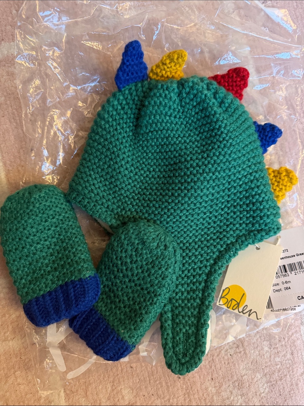 Boden Green Knit Dinosaur Baby Earflap Hat & Mittens Set